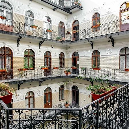 Cape Code Apartment Budapest Extérieur photo