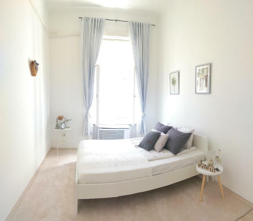 Cape Code Apartment Budapest Extérieur photo